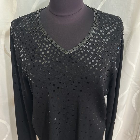 Laura Ashley, Black, V Neck, Sequins Long Sleeve Sweater, Size XL. - Picture 2 of 5